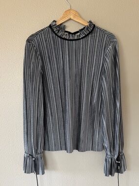Marisfrolg Metallic Ruffle Mock Neck Long Sleeve Top Gray Velvet Size 40 / US 10